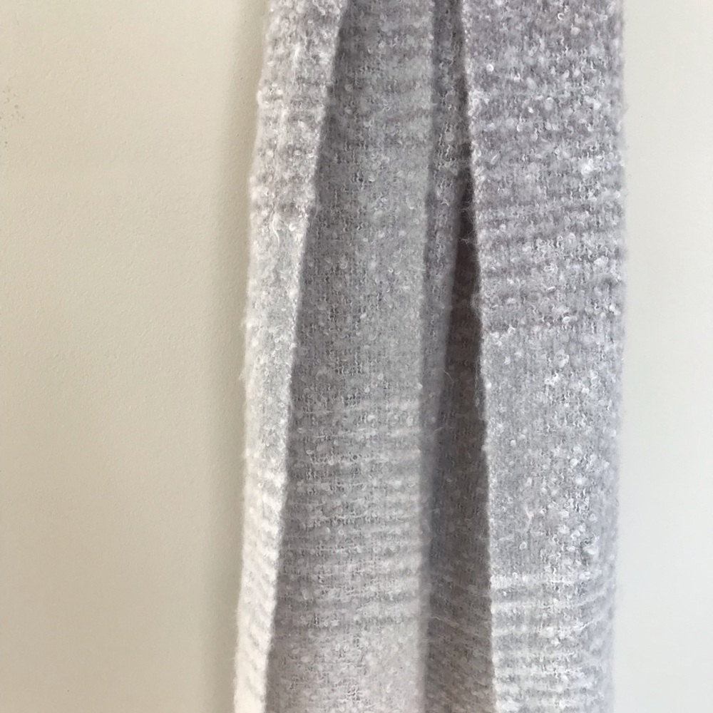 Scarf - Picture 2 of 4